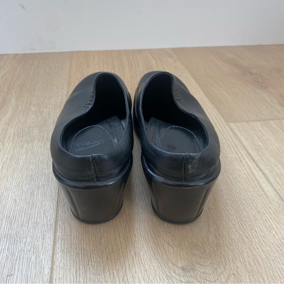 Dansko Black Leather Heeled Clogs - Picture 4 of 6